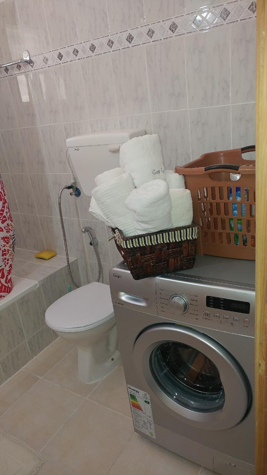 Stay in  Bethlehem&Jerusalem, Free secured parking Apartment in Jerusalem District