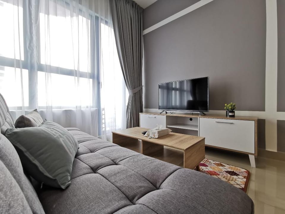 Arte+ 7th Blue Home 7 | KLCC View | KL | Level 17 Apartment in Federal Territory of Kuala Lumpur
