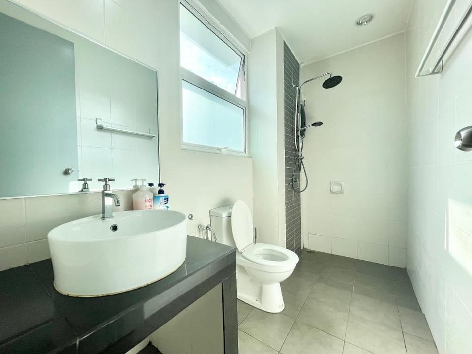Spacious 6BR Villa with Seaview, Private, 18 pax | Luxury Holiday House Vacation rental in Kedah