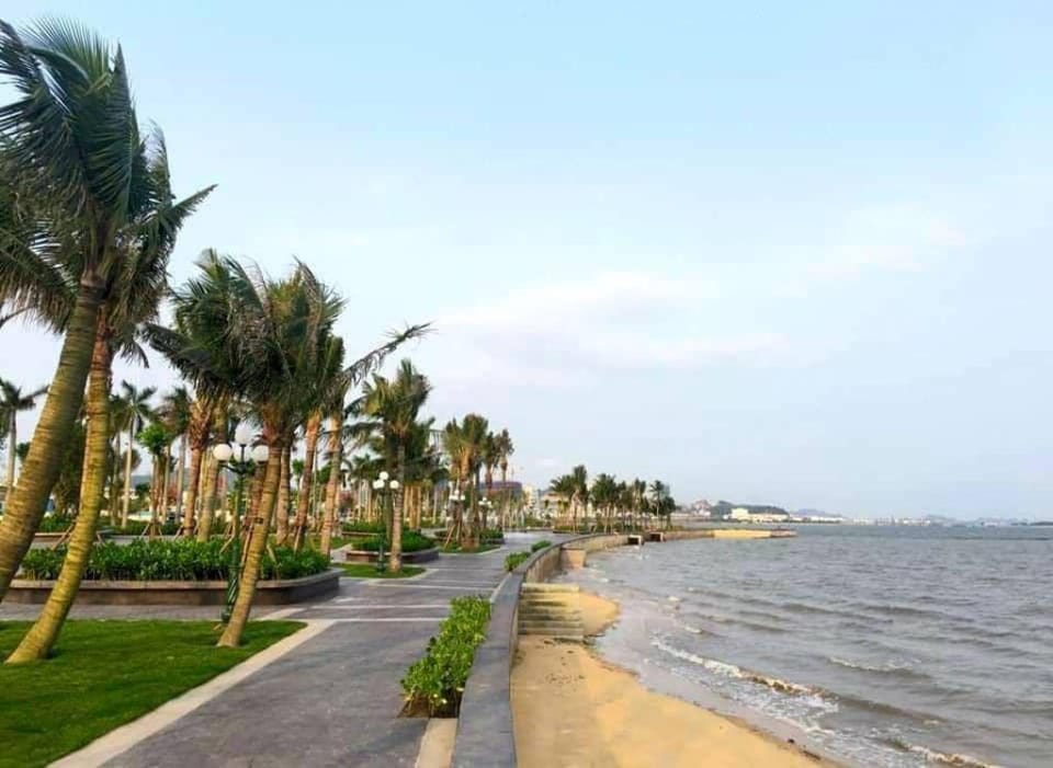 Ha Long Bay -view- sunflower homestay Apartment in Laos