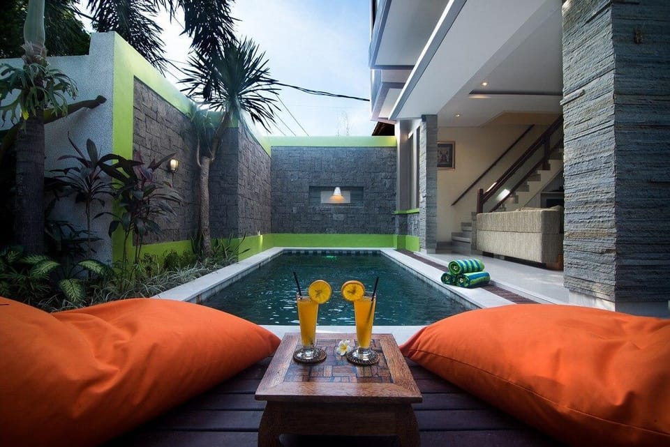 PRIVATE POOL VILLA CLOSE TO SEMINYAK Apartment in Kediri
