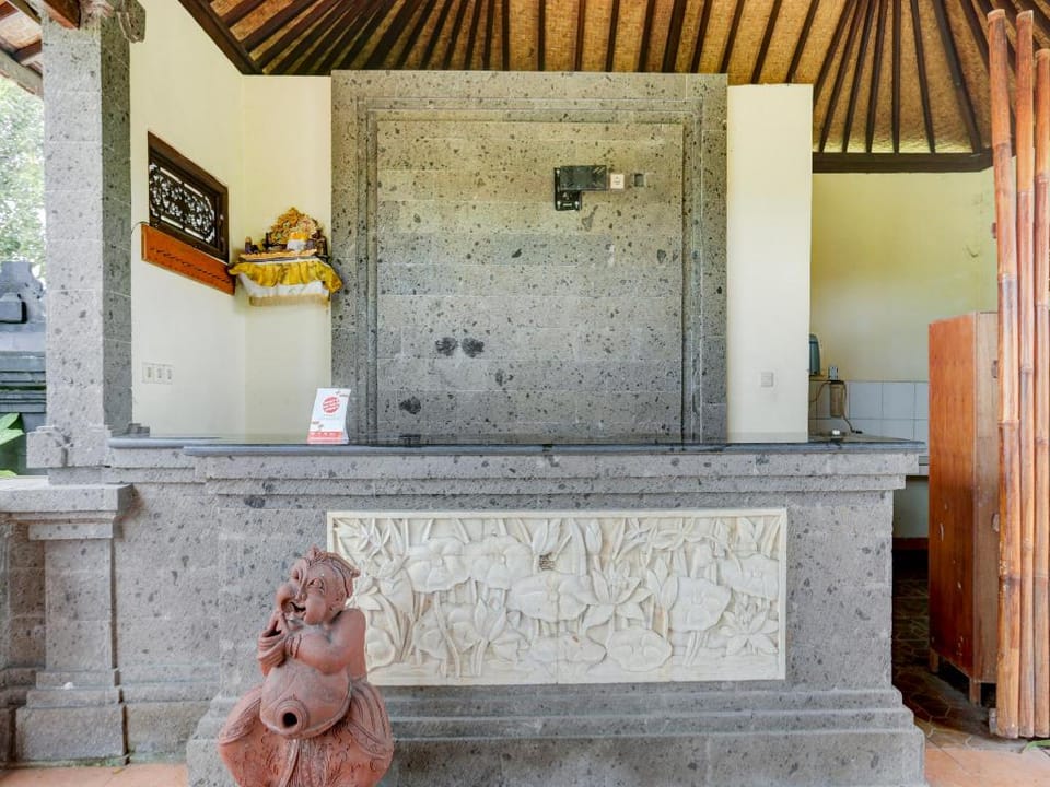 OYO 1762 Hotel Astiti Graha Tanah Lot Hotel in Kediri