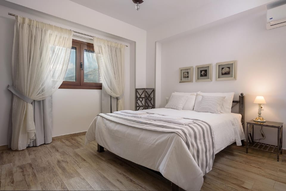 VILLA ZEUS & DIONE -luxury hideaway in South Crete Villa in Crete