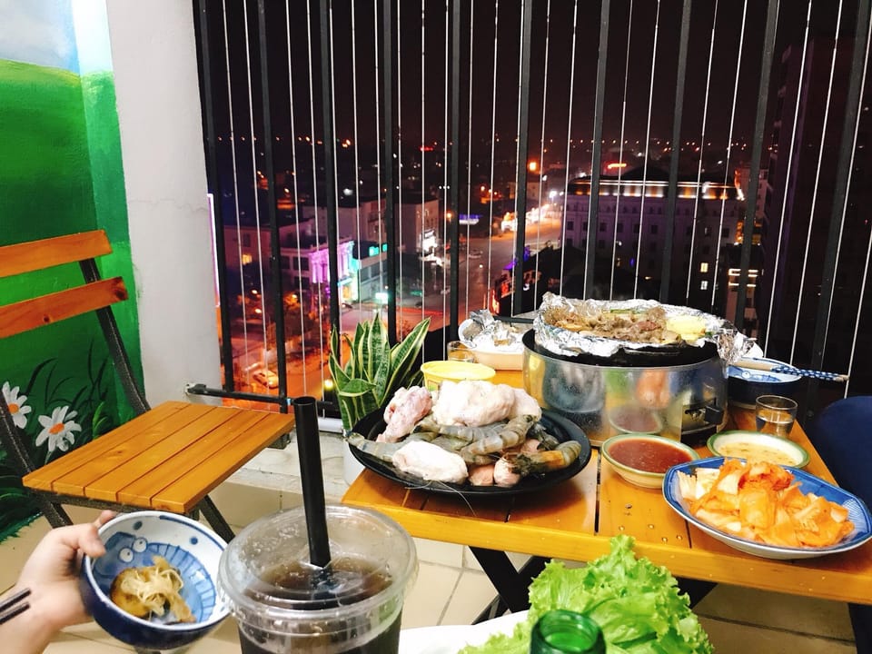 Enjoy fresh air, relax, find out famous landmarks Apartment in Laos