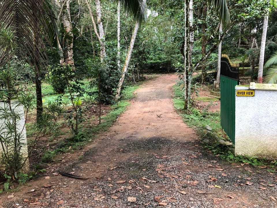 “Green Acres” Heritage Bungalow Villa in Southern Province