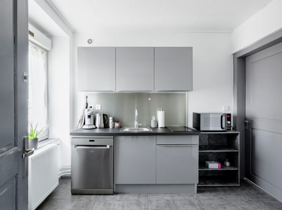 MyHome Basel 1A44, Great Location, New Large Apart Apartment in Saint-Louis