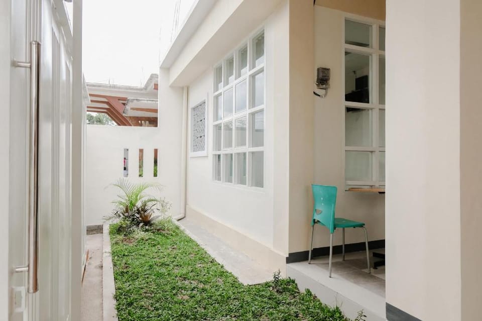 Hotel O Antosa Family Residence Hotel in East Java