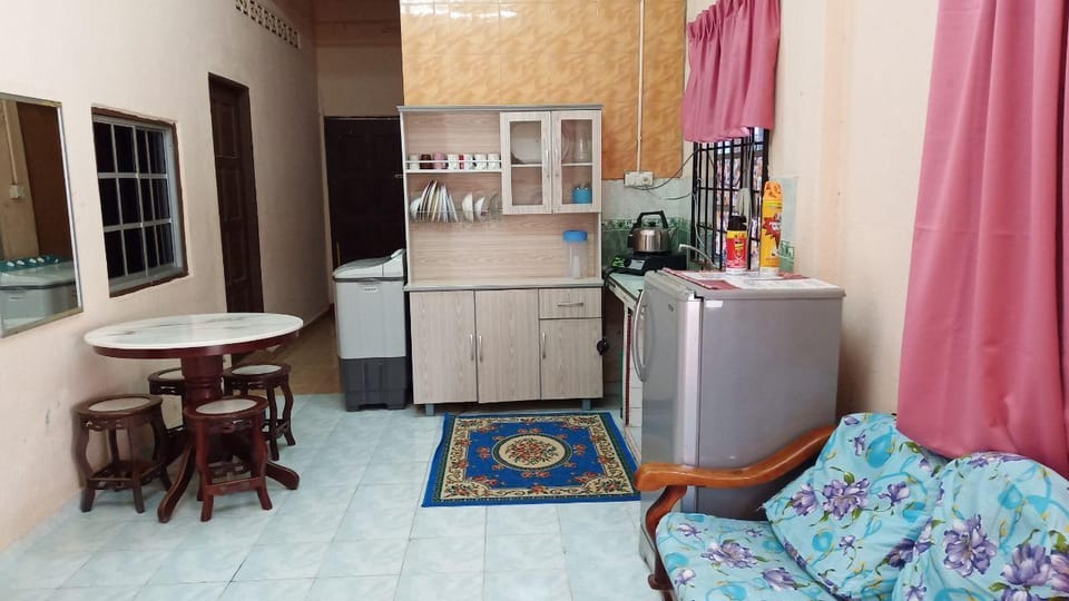 Homestay Taman Maktab Pengkalan Chepa Vacation rental in Malaysia