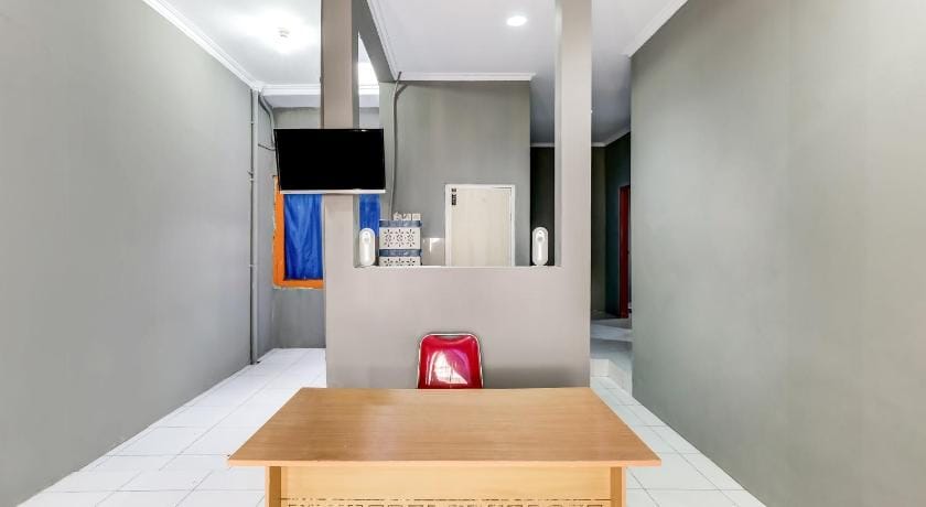OYO Life 91239 Kost Rosandy House Yogyakarta Hotel in Special Region of Yogyakarta