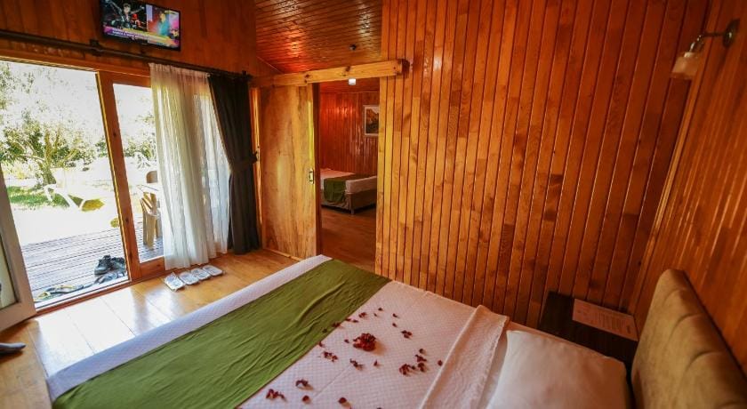 Çıralı Zakkum Bungalow Hotel in Antalya Province