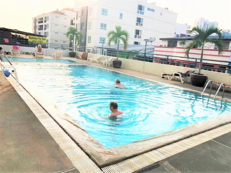 Jomtien Thip condotel European style kitchen Apartment in Pattaya City