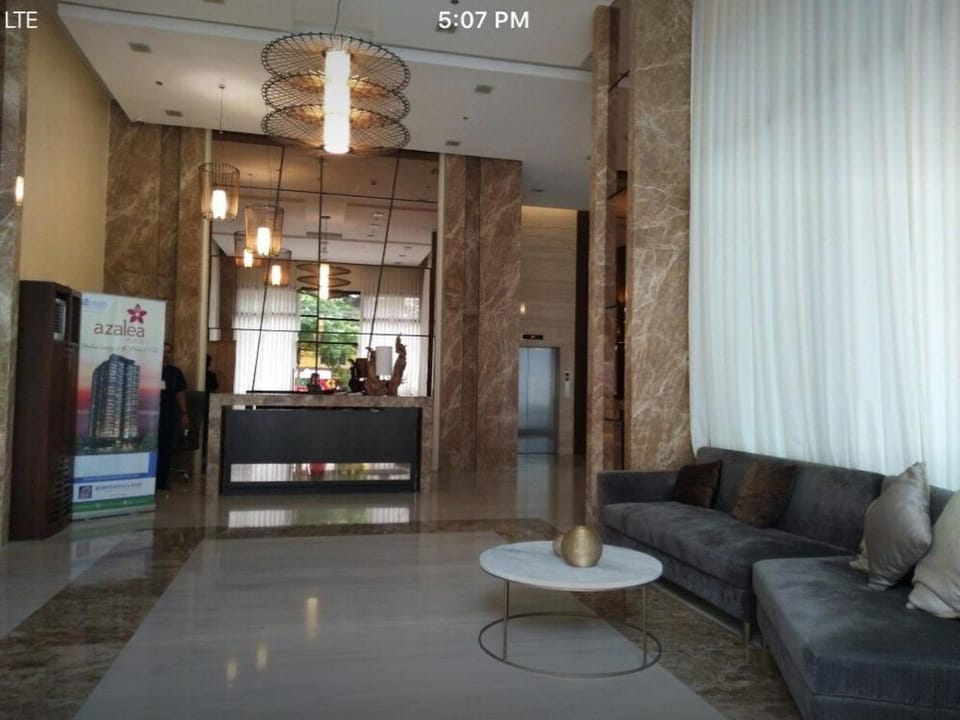 Cebu w/ balcony/pool/wifi/1bedroom/kitchen/gym Apartment in Lapu-Lapu City