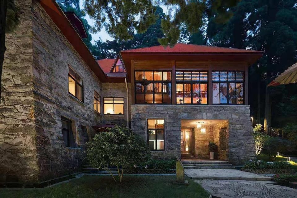 Lushan Heyuan Villa-Elegant Twin Room Villa in Hubei