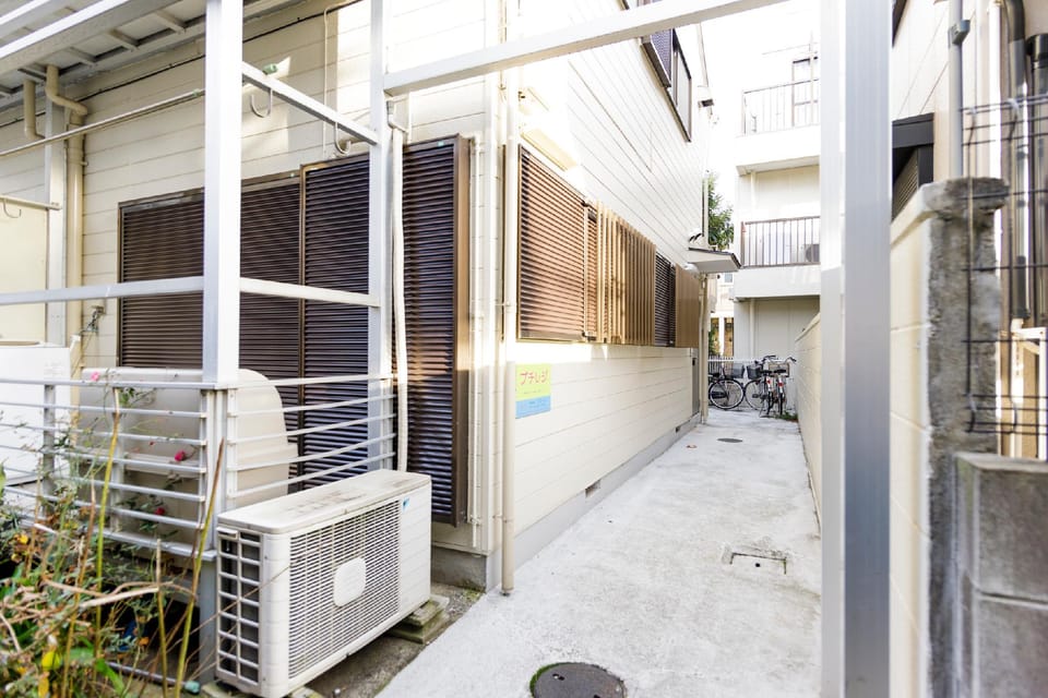 puchi-regi: リノベルームで清潔STAY/高速WiFi完備/最寄駅アクセス抜群の快適1DK Apartment in Chiba Prefecture