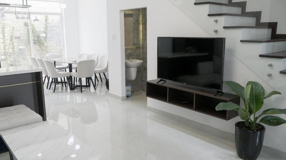 LUXURY POOL VILLA -4BR, City Center Villa in Da Nang