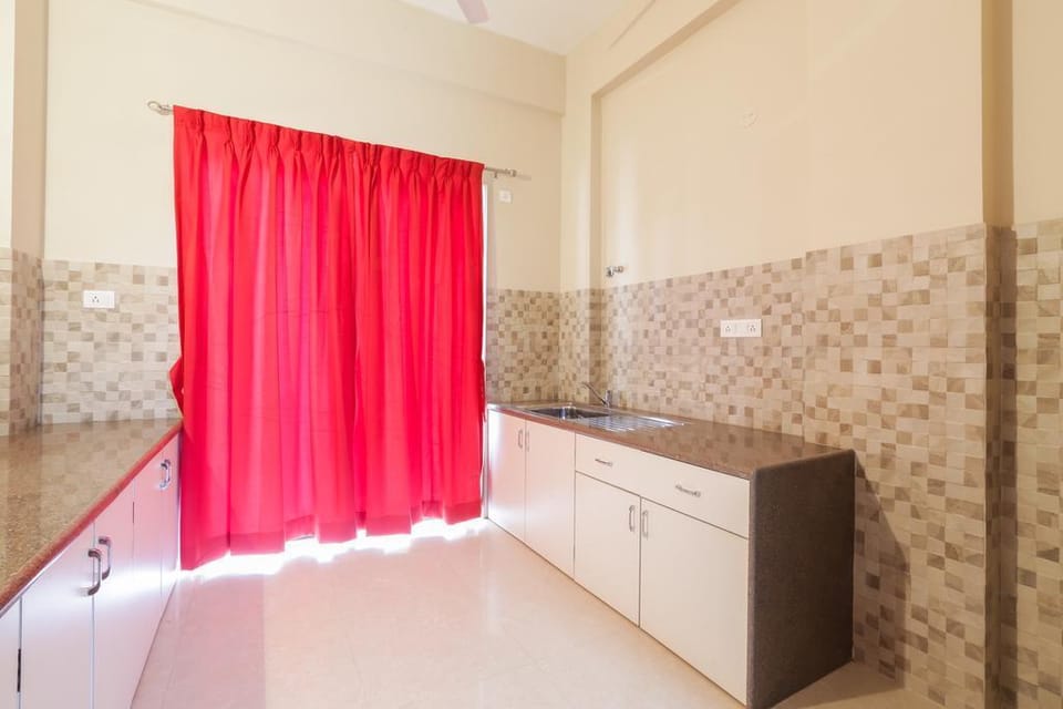 StayVista's Greenwoods Villa 8 - City-Center Villa with Private Pool, Terrace, Lift & Ping-Pong Tabl Villa in Lonavla