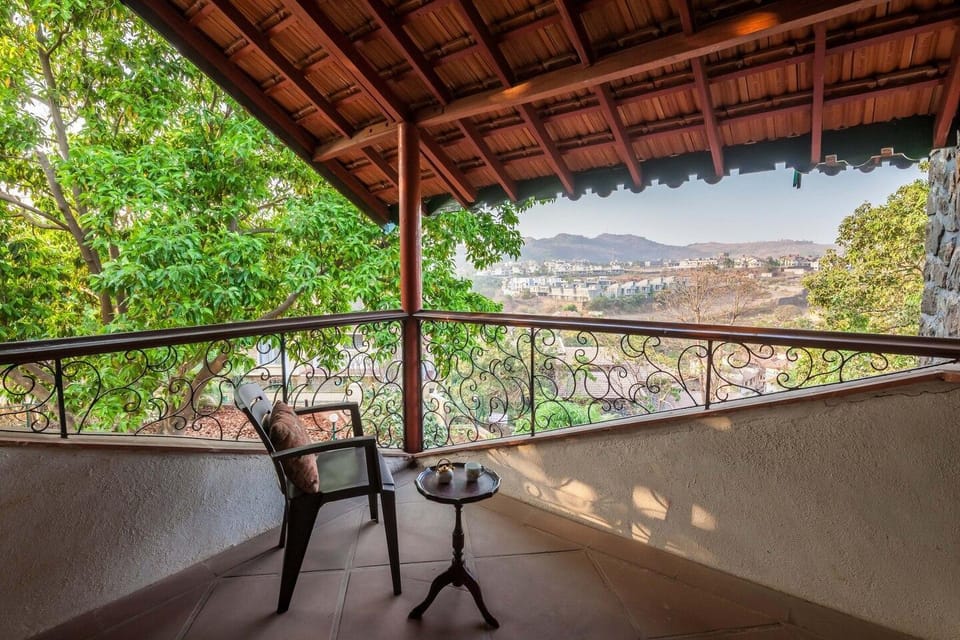 Cosy Homestay by StayVista - A Tranquil Retreat on Cloud 9 Vacation rental in Lonavla