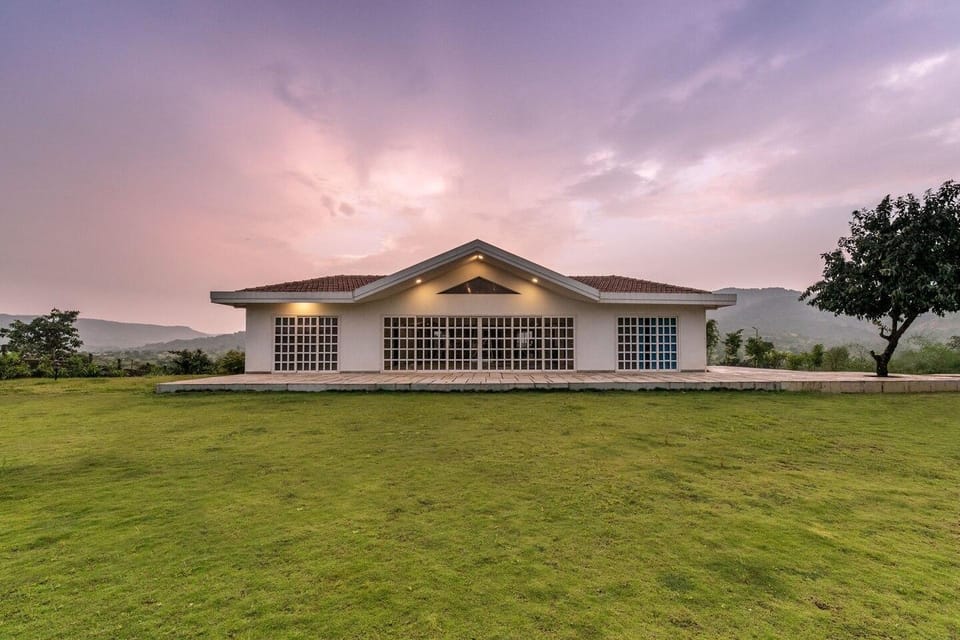 Shivom Villa 12 by Vista Rooms Villa in Lonavla