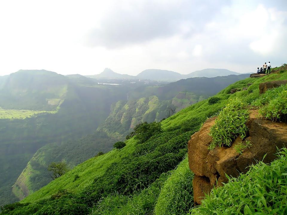 Greenwoods Villa 5 by Vista Rooms Villa in Lonavla