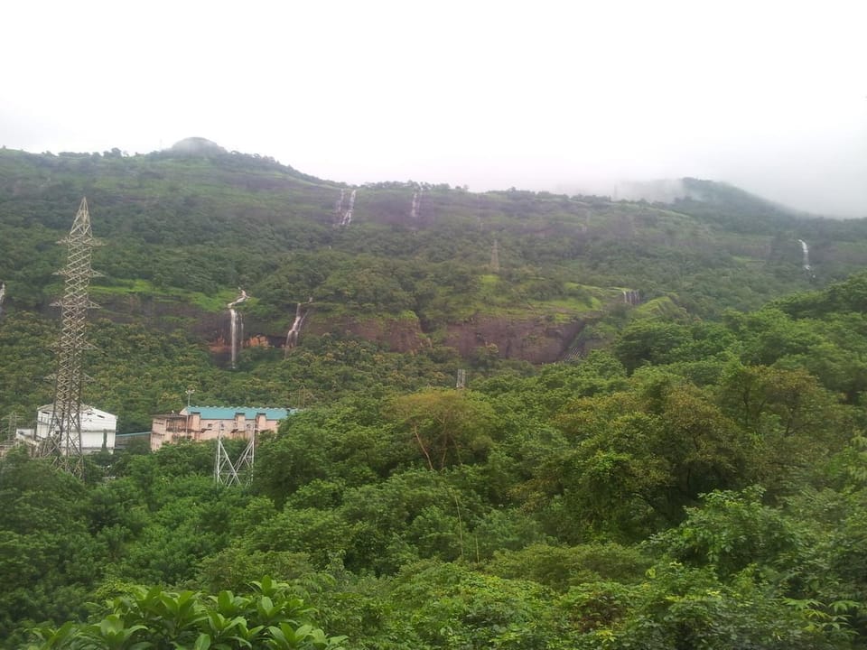 Greenwoods Villa 5 by Vista Rooms Villa in Lonavla
