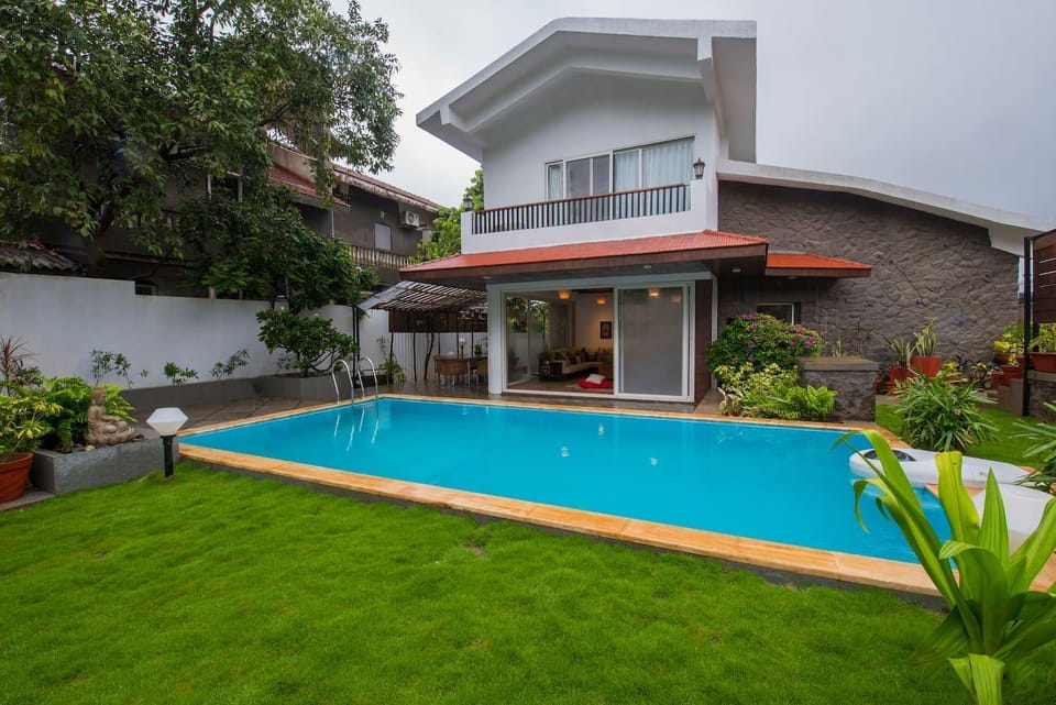 EL Lodge by StayVista - your perfect getaway Villa in Lonavla