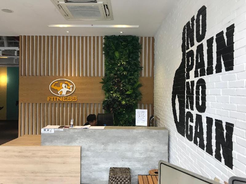 Luxury Apt 5mins to AIRPORT FREE Rooftop POOL+ GYM Apartment in Ho Chi Minh City