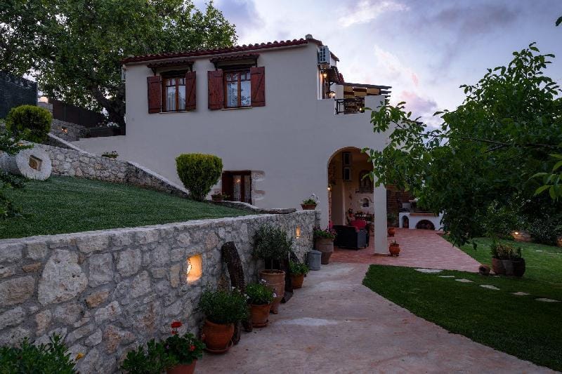 Alia Stone Villa - Ideal for families&heated pool Villa in Crete