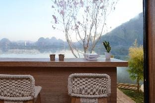 Lakeside garden villa Villa in China