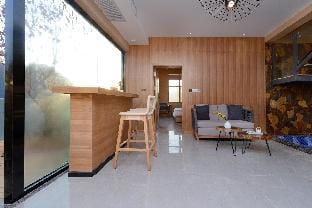 Lakeside garden villa Villa in China