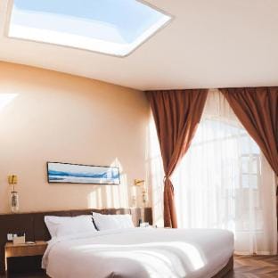 Big bed room with starry sky view Villa in China