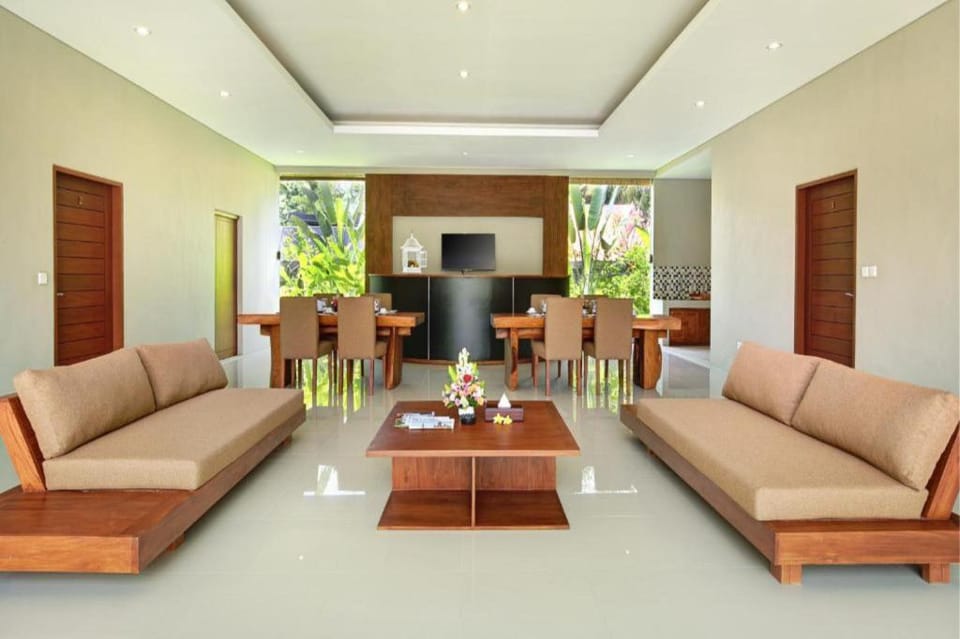 Luxury 4 BR with Private Pool Villa #N13 Villa in Ubud