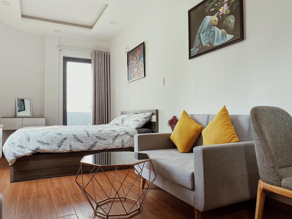 6Ritzy Building Apartment in Ho Chi Minh City