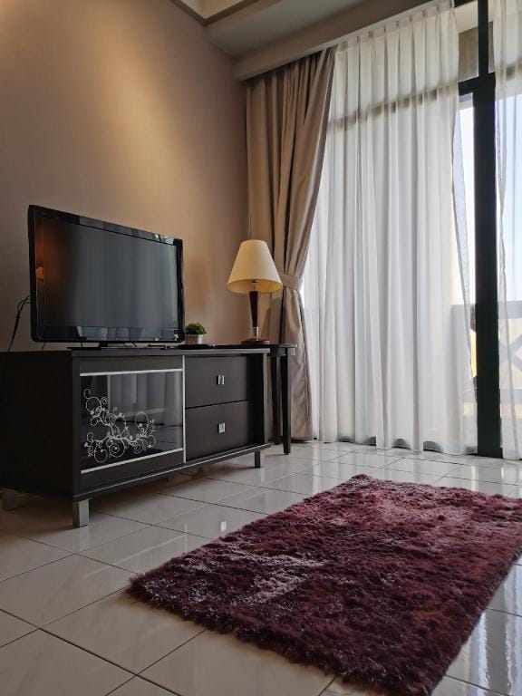 Modern Home Mahkkota/ Walk to Mall & Jonker/ 1BR Apartment in Malacca