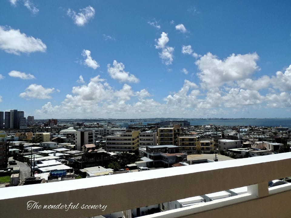 Ocean view top floor! Up to 13 people! 3 parking! Apartment in Okinawa Prefecture