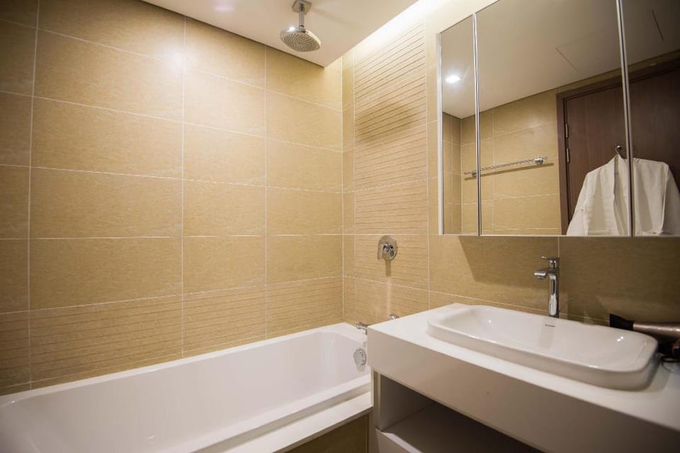 Central of HANOI) LUXURY APARTMENT/ BUSINESS TRIP Apartment in Hanoi