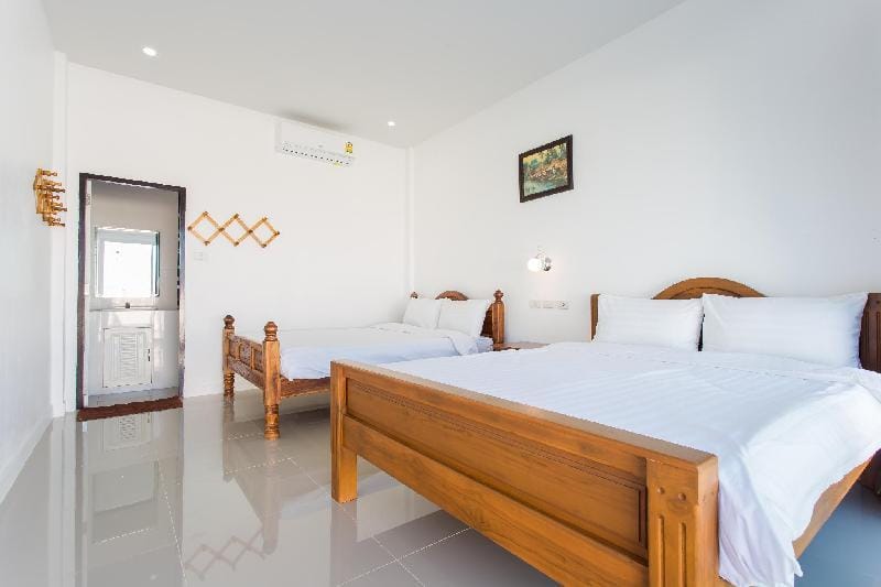 Nichapat Resort Villa in Nong Kae