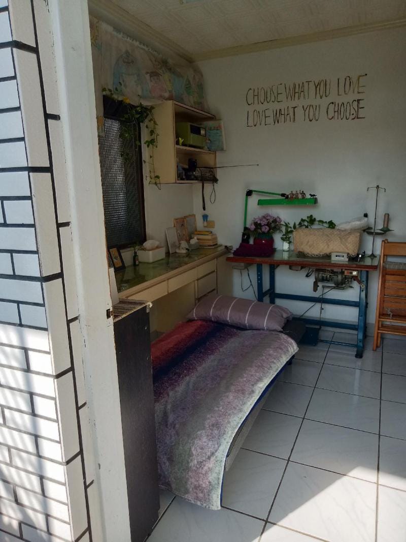 Top roof room for 3 pax apartment (no lift) Apartment in Taiwan, Province of China