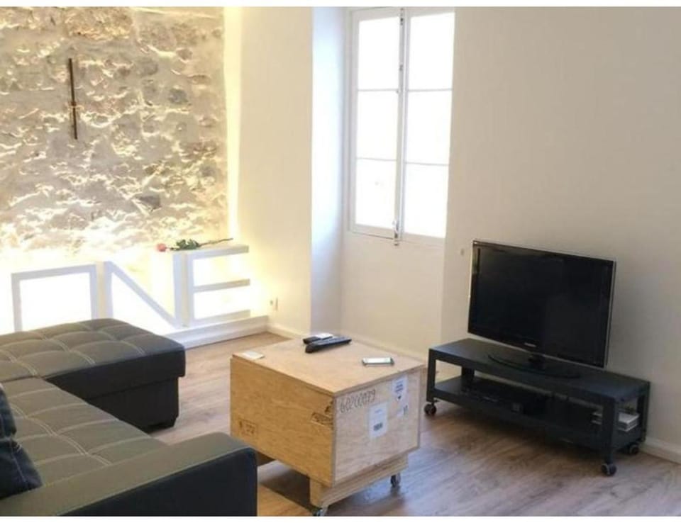 Nicolago a mix of vintage and modern Apartment in Nice