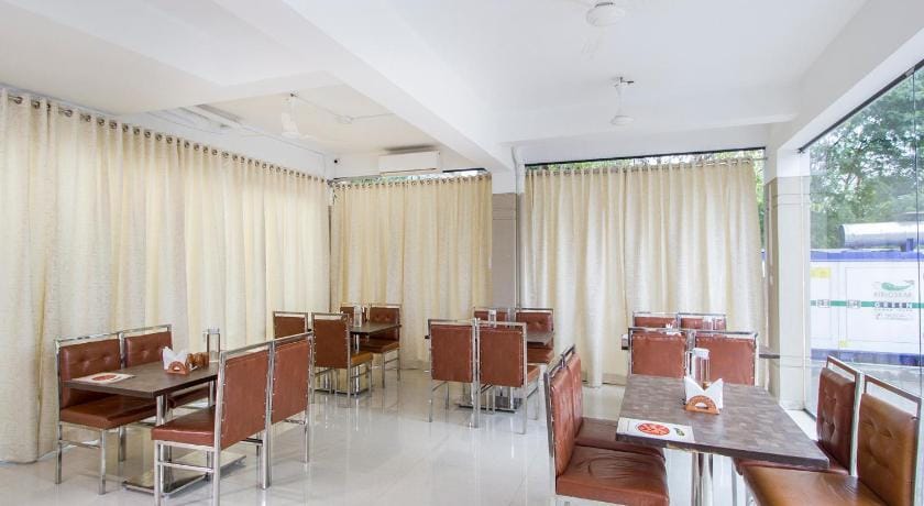 FabHotel Limestone Suites - 750M from Yashoda Hospitals, Somajiguda Hotel in Hyderabad