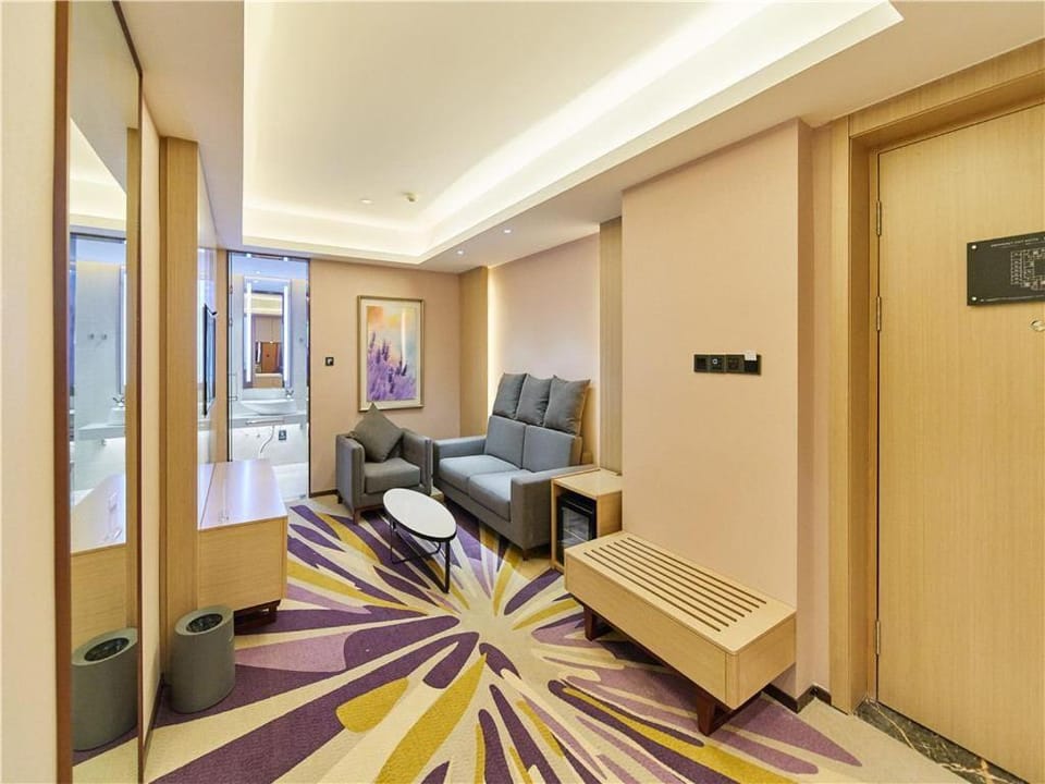 Lavande Hotels· Foshan Xi Railway Station Luocun Hotel in Guangzhou