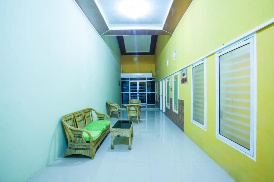 OYO 1733 Pocut Residence Syaria Hotel in Indonesia
