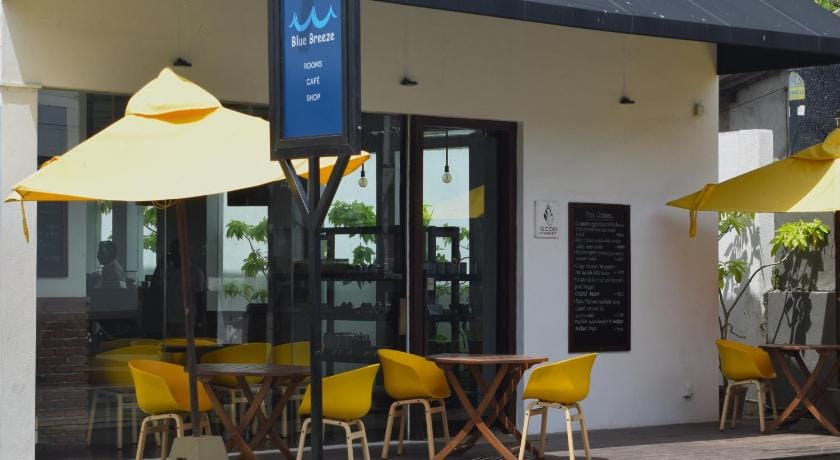 Blue Breeze Hotel in Negombo