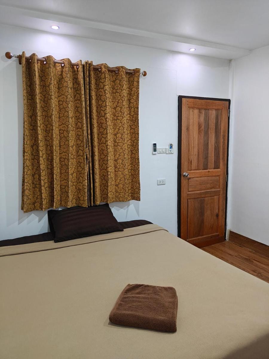 Aladdin Guest House Hotel in Krabi Changwat