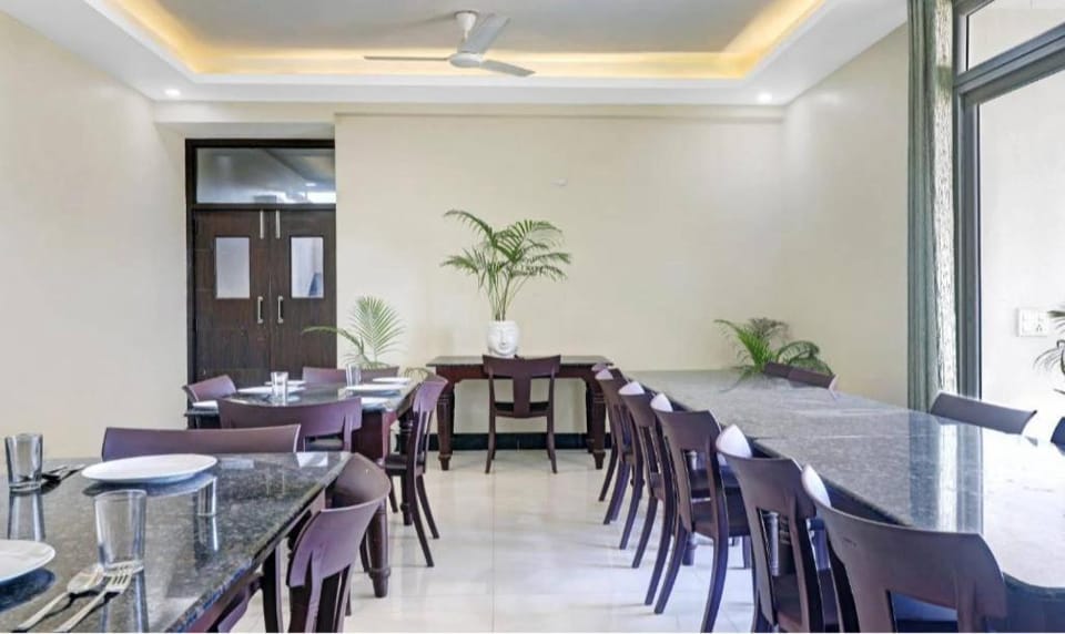 Hotel Ravi Residency Hotel in Uttar Pradesh