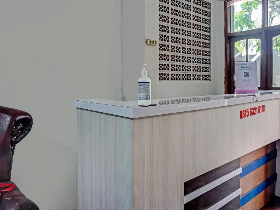 OYO 2226 Nurmega Jaya Hotel in West Java