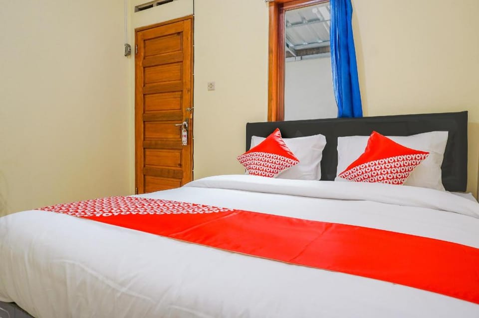 OYO 2401 Ardini Residence Hotel in West Java