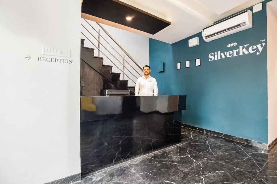 Hotel O S7 Hotel in India