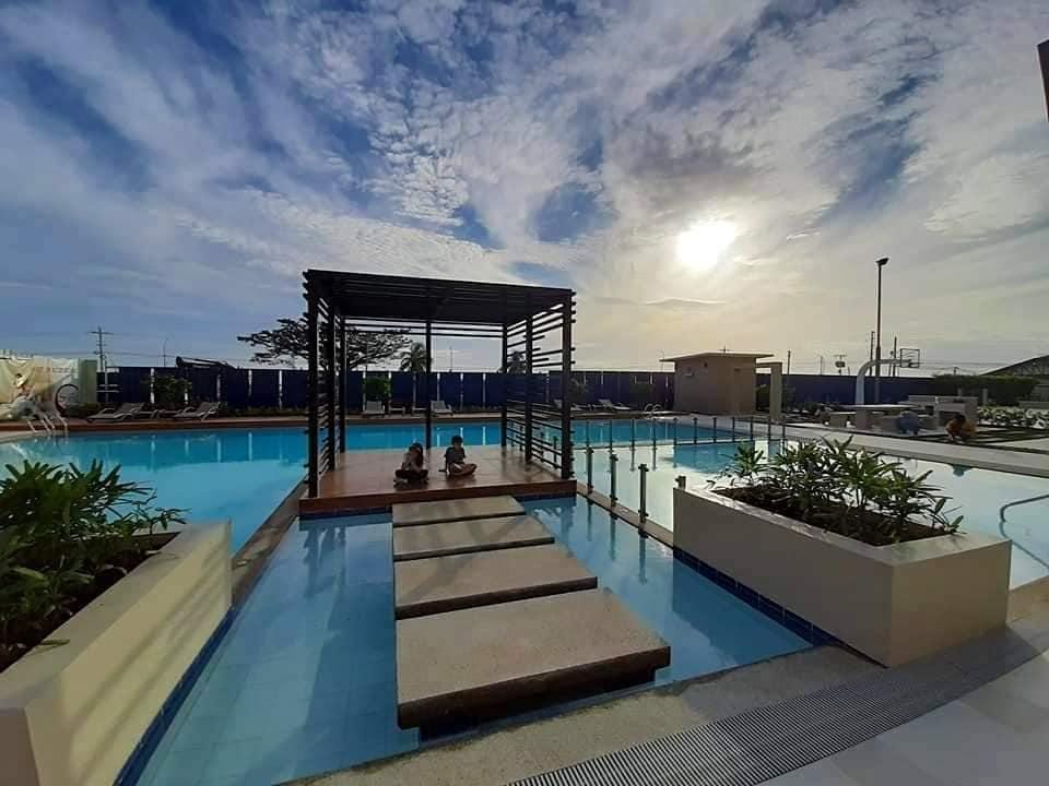2 bedroom 2 queen size bed 25Mbps internet Netflix Apartment in Dumaguete