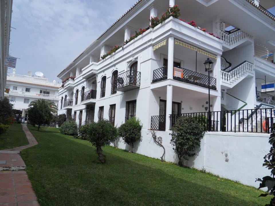 Apts Burriana Apartment in Nerja