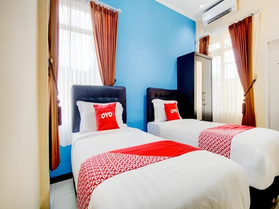 SPOT ON 2190 Alamanda 7 Syariah Hotel in Bandung